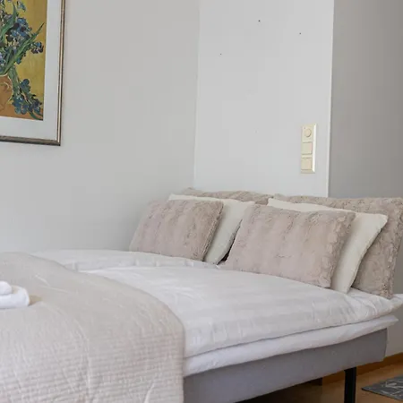 Apartment 2bdr With Private Sauna *